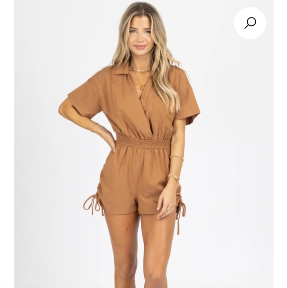 Lelis brown side shirred collared romper in medium size. - Picture 1 of 8